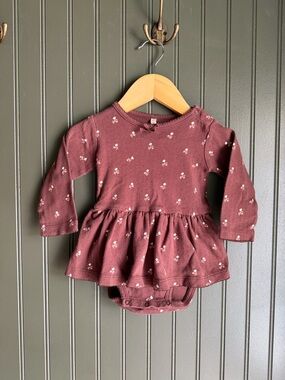 Quincy Mae Baby Long Sleeve Peplum Bodysuit in purple Floral
